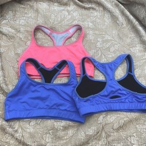 4 Gap sports bras